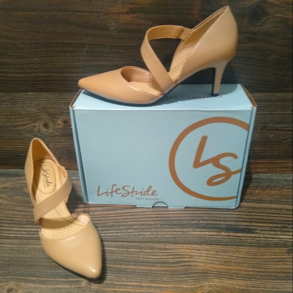 lifeStride Women's Life Stride Suki D'Orsay Tender Taupe Polyurethane 7 M